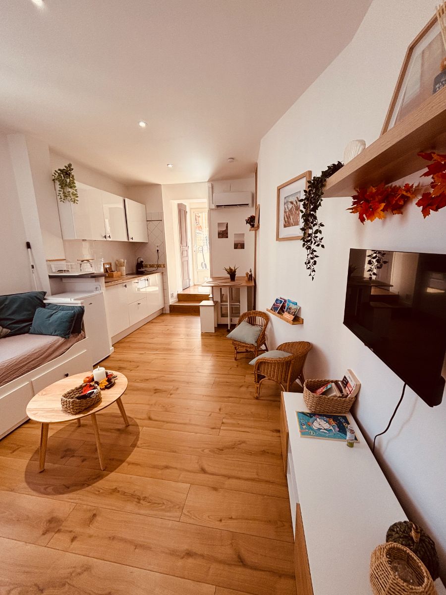 Séjour avec canapé convertible de l'appartement Marea, Toulon Mourillon